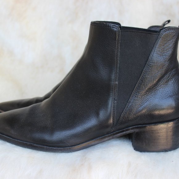 TFK SHOP EXCLUSIVE ~ Marc Fisher "Yale" Ankle Bootie in Black - Size 9 - Picture 6 of 9